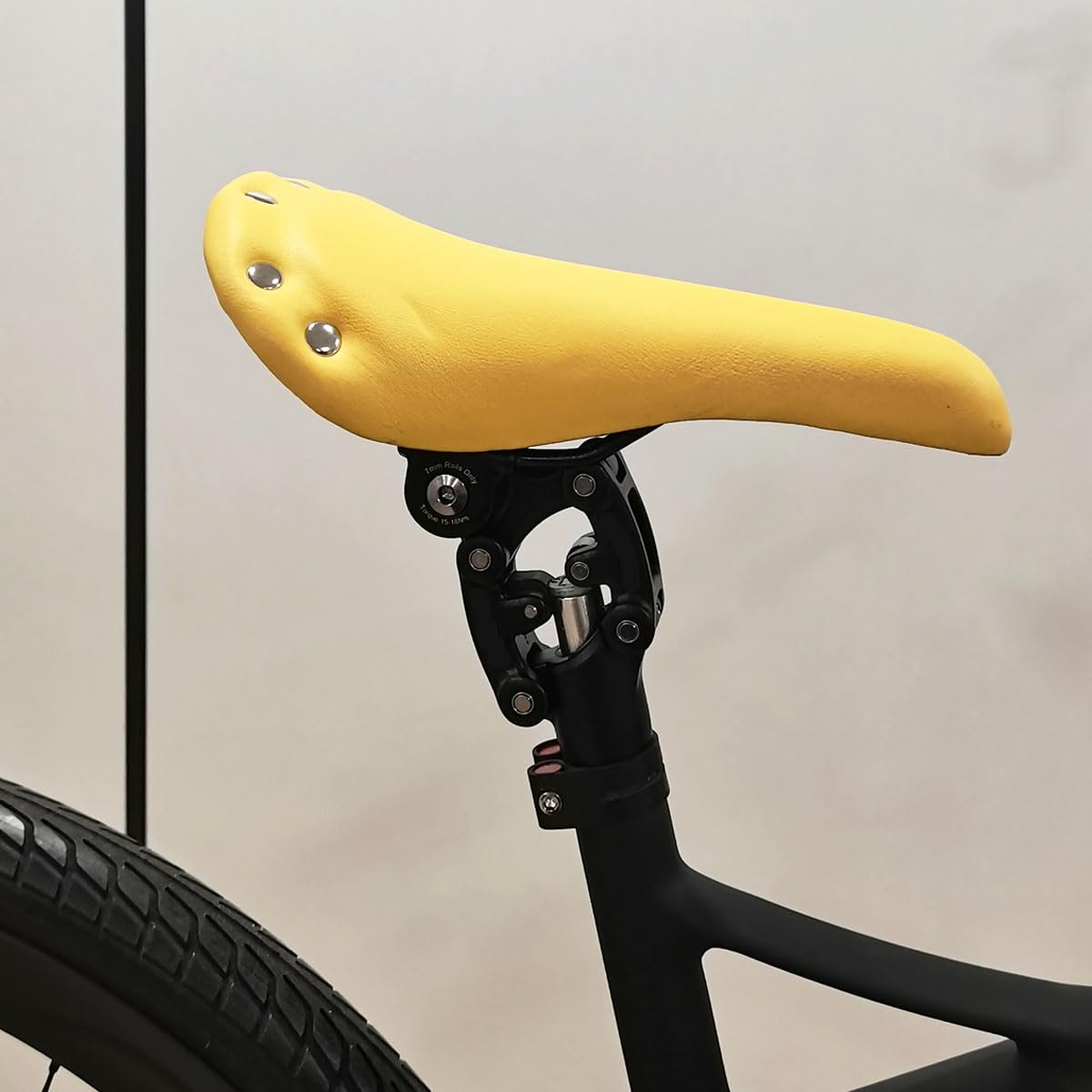 CJ-BSD012-yellow.PT03 retro bicycle seat classic road saddle